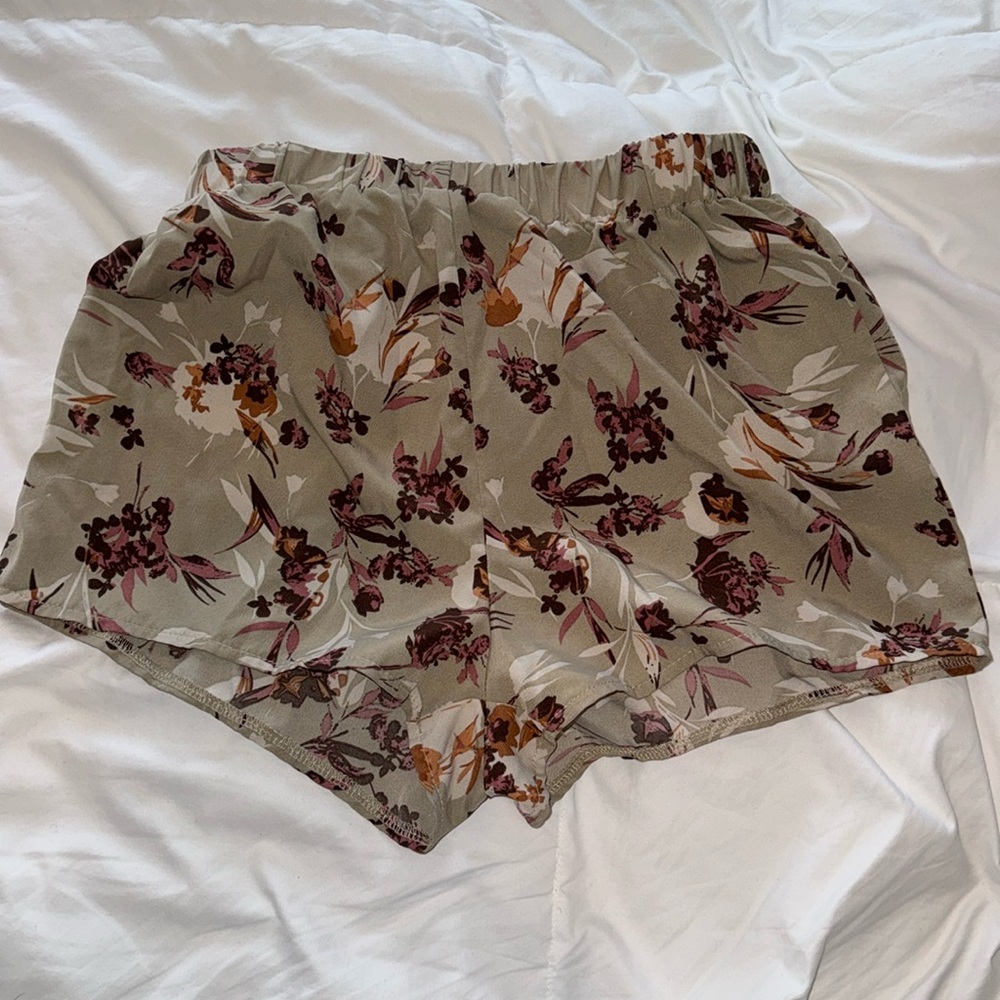 Linen shorts